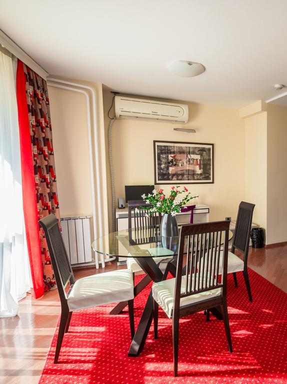 Bed and Breakfast Pelister Skopie Habitación foto
